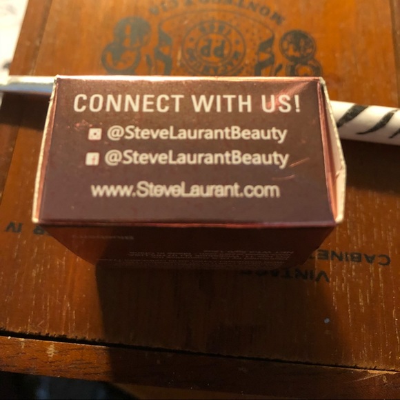 🤑SOLD🤑SOLD🤑SOLD🤑Steve Laurent Eyeshadow - Picture 6 of 6